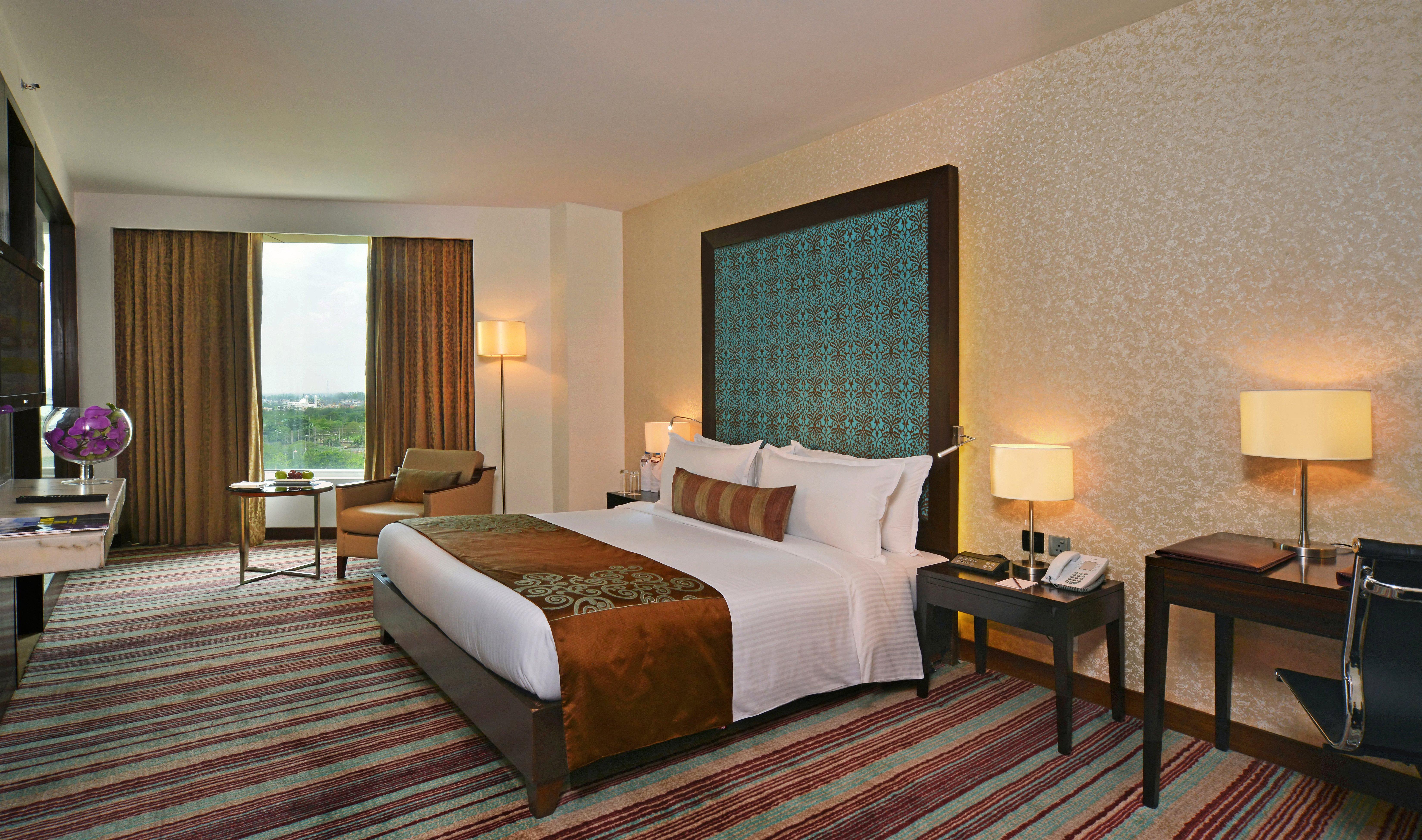 Holiday Inn Chandigarh Panchkula, An Ihg Hotel Exterior foto A room at the Taj Bengal