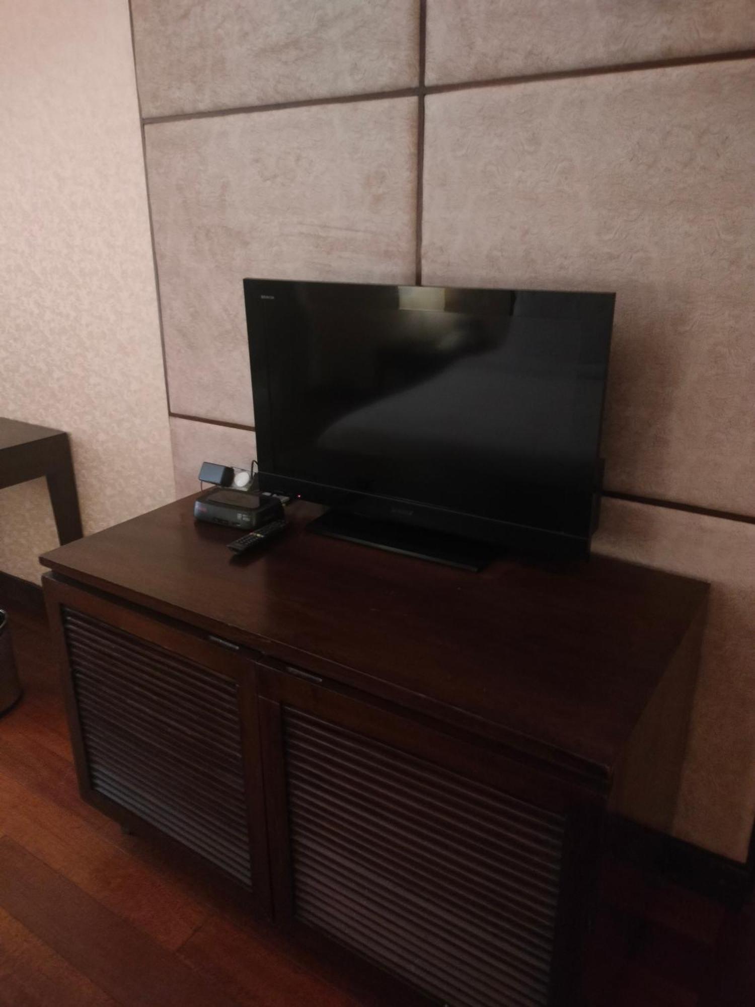 Holiday Inn Chandigarh Panchkula, An Ihg Hotel Exterior foto A television set